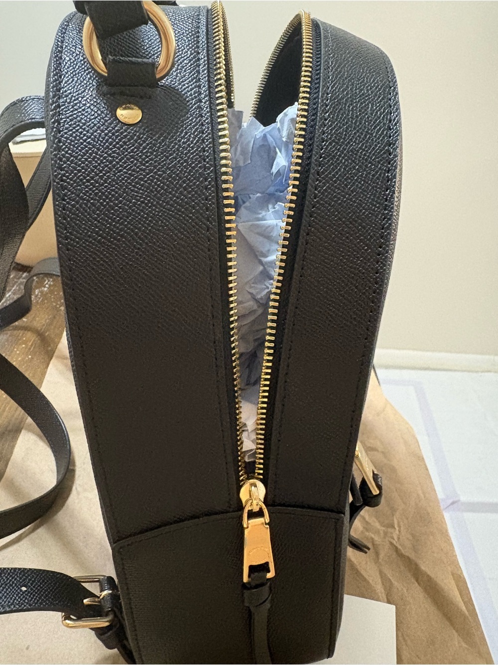 Coach - Jordyn Backpack black with gold hardware - Picture 4 of 14